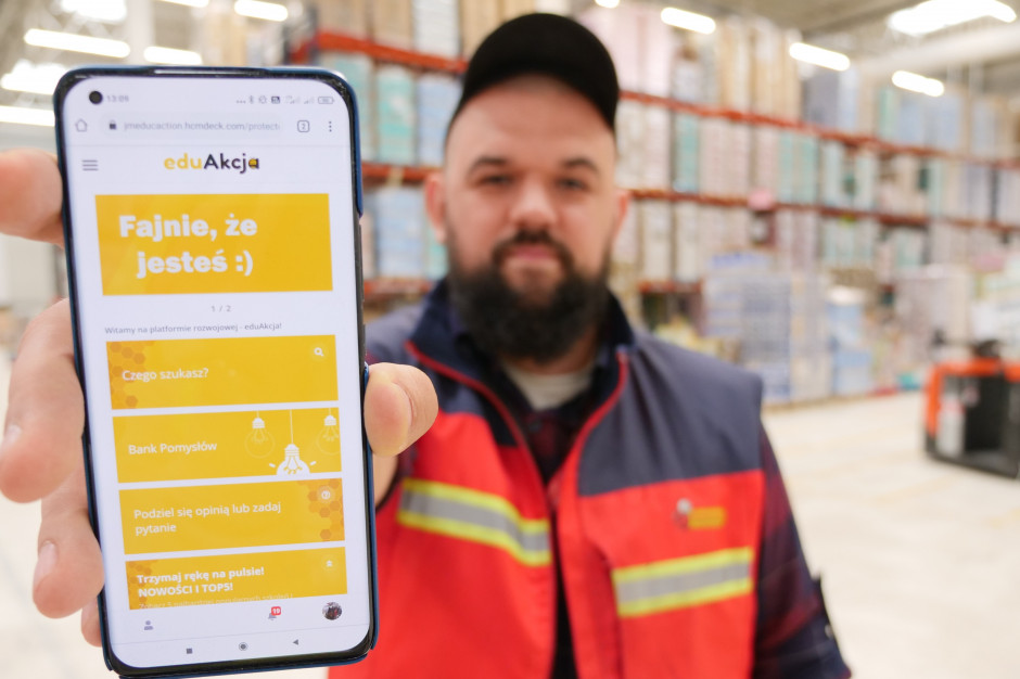 W obliczu rosnącego znaczenia technologii informacyjnej, Biedronka przekazuje w ręce ponad 70 tys. pracowników innowacyjną platformę rozwojową EduAkcja. / fot. materiały prasowe Biedronka wprowadza platformę edukacyjną dla pracowników