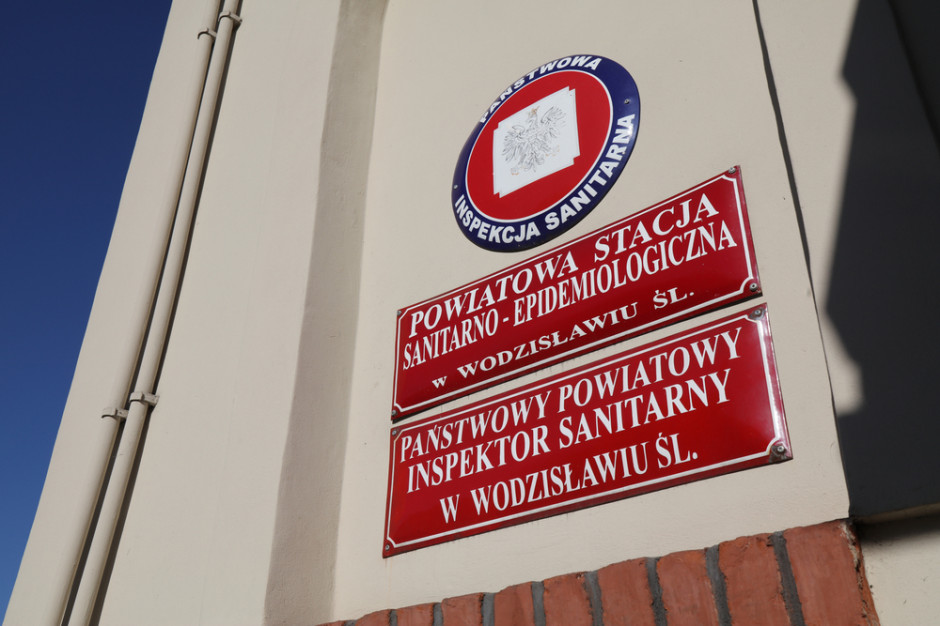 Rząd pracuje nad zmianą przepisów ws. kontroli przeprowadzanych przez Sanepid. fot. shutterstock Kontrole Sanepidu. Będą nowe przepisy