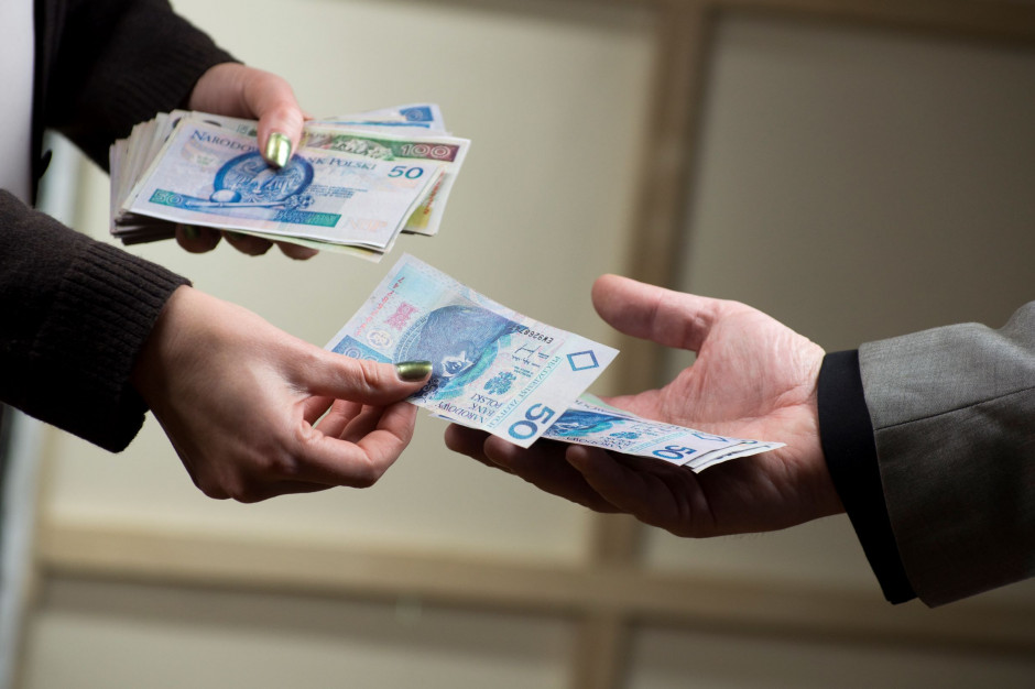 Jak wynika z badania Krajowego Rejestru Długów „KoronaBilans MŚP”, co trzeci przedsiębiorca płaci z opóźnieniem, mimo że 43 proc. właścicieli firm dobrze ocenia swoją sytuację ekonomiczną. / fot. PTWP KRD: Co trzeci przedsiębiorca płaci z opóźnieniem