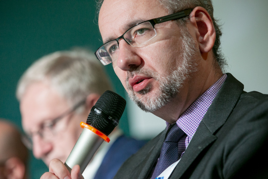 od 6 czerwca zwiększony zostanie też limit osób mogących uczestniczyć w weselach i zgromadzeniach publicznych do 150 osób - poinformował szef MZ Adam Niedzielski. / fot. PTWP Niedzielski: zwiększamy limit osób na weselach