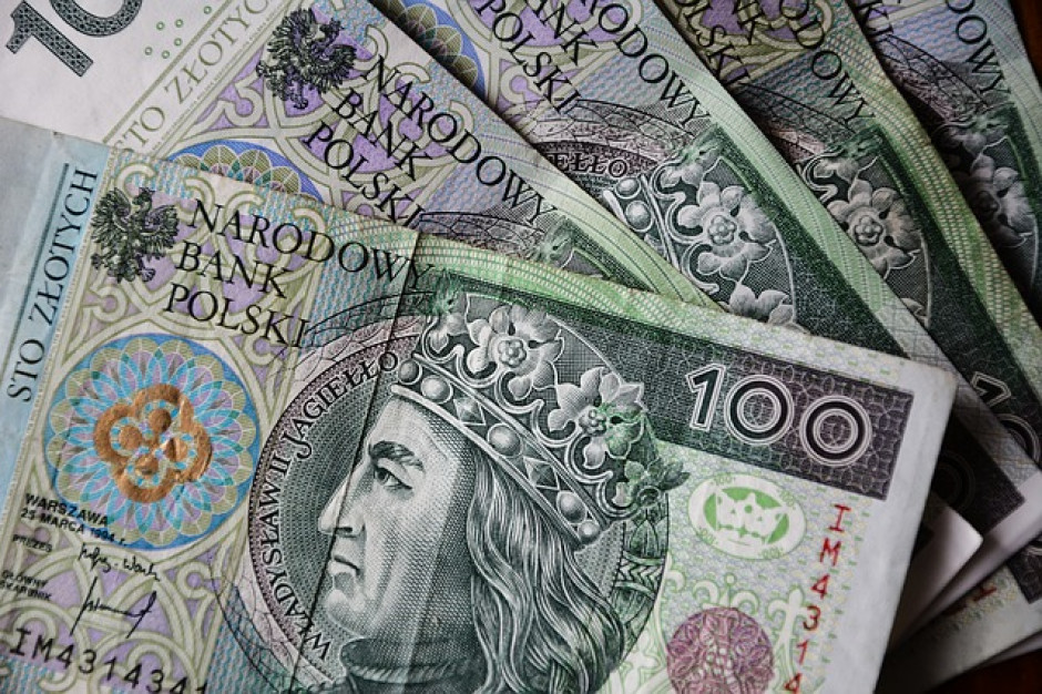 75 proc. firm ma odłożone pieniądze, po które może sięgnąć w razie potrzeby, a dla blisko 49 proc. przedsiębiorców największym wyzwaniem pozostaje utrzymanie płynności finansowej fot. pixabay.com/PhotoMIX-Company 3/4 firm ma odłożone pieniądze na czarną godzinę