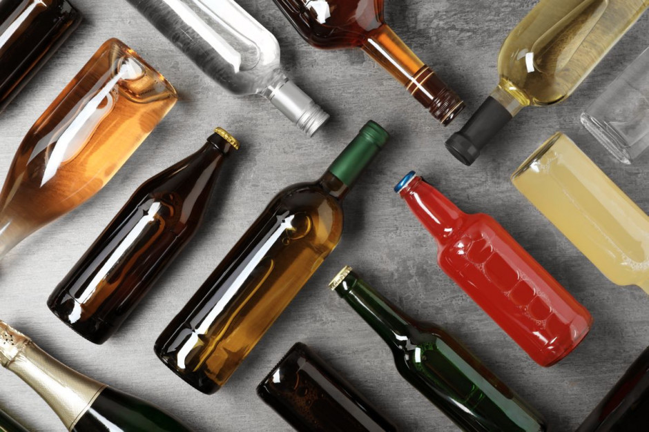 Jakie wyniki branży alkoholowej?; fot. shutterstock.com Alkohol w pandemii. Raport Banku Pekao SA i Portalspozywczy.pl