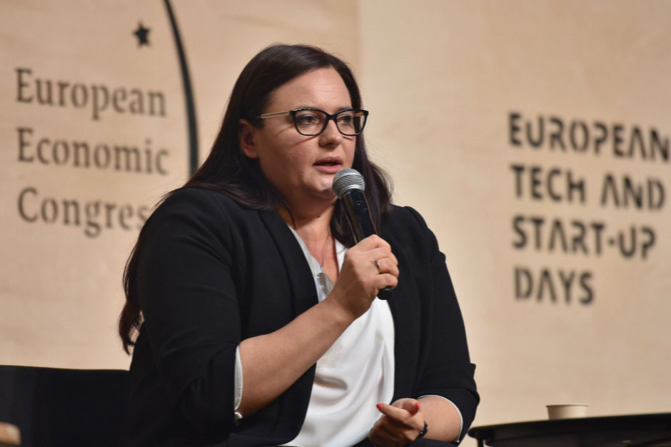 Małgorzata Jarosińska-Jedynak; fot. PTWP MFiPR: Trwają prace nad nowym programem wsparcia przedsiębiorstw