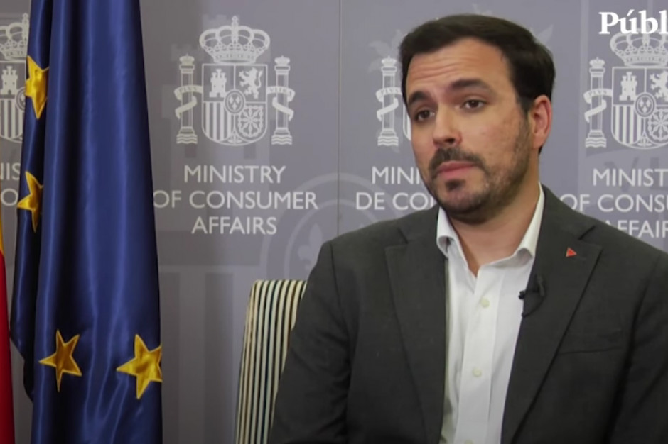 Alberto Garzón, hiszpański minister ds. konsumentów rozpoczął kampanię nawołującą do ograniczania jedzenia mięsa. fot. za YouTube Hiszpania: Rząd podzielony w sprawie jedzenia mięsa