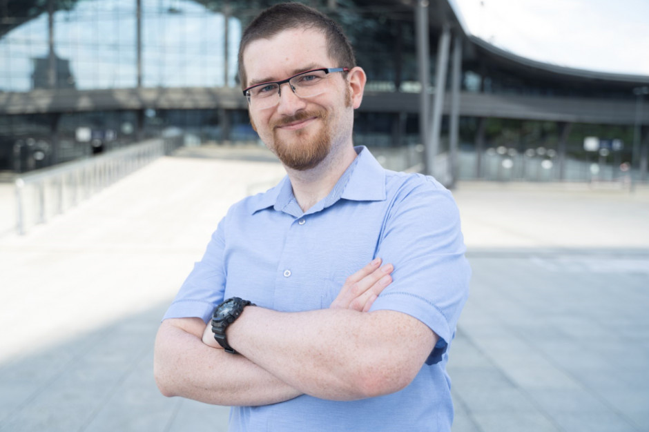 Paweł Jaroszyński, CEO, Head of Social Media w agencji Pitted Cherries, w rozmowie z nami opowiedział o działaniach firm spożywczych w mediach społecznościowych / fot. materiały prasowe Aby odnieść sukces na Tik Toku, trzeba „czuć ten klimat” (wywiad)