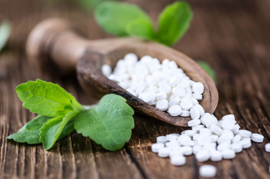 Stewia to roślina zawierająca związki organiczne zwane glikozydami stewiolowymi, które są odpowiedzialne za słodki smak liści./fot. shutterstock Krynica Vitamin: Stewia nie weszła nam w krew