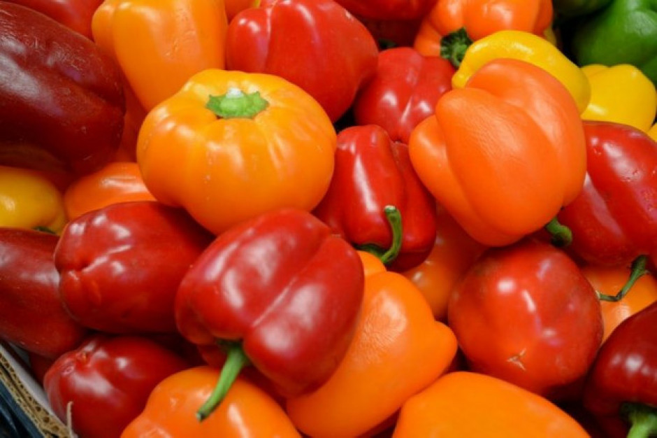 Biedronka wspiera lokalnych dostawców papryki, fot. unsplash Biedronka pomaga zapobiec stratom producentów papryki