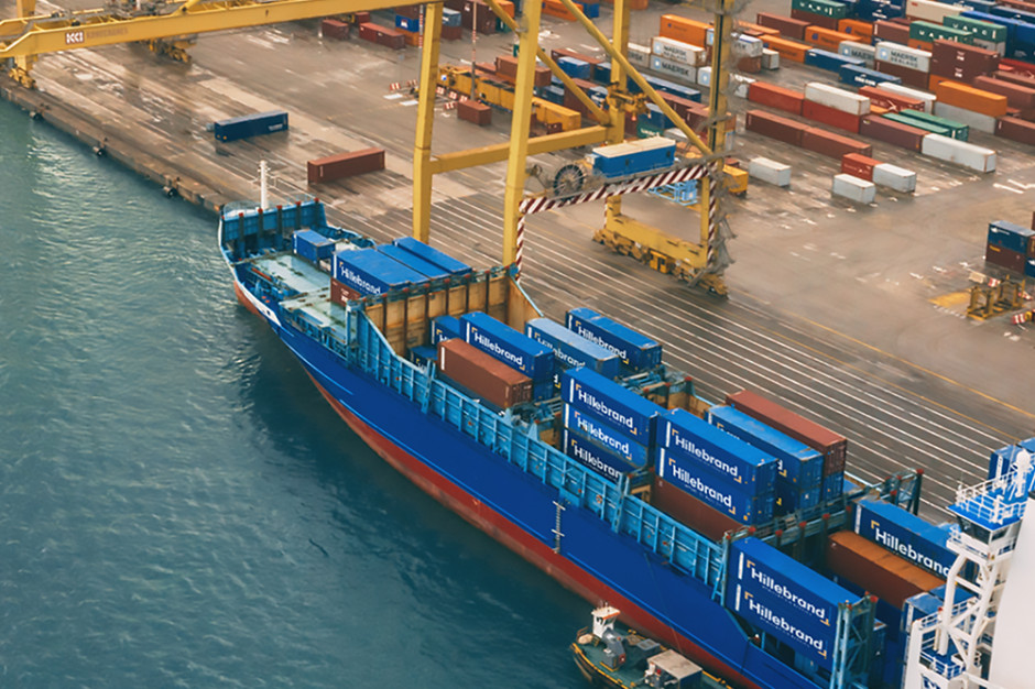 Hillebrand Poland specjalizuje się w morskich przewozach kontenerowych Hillebrand Poland rozwija morski transport kontenerowy płynnych produktów