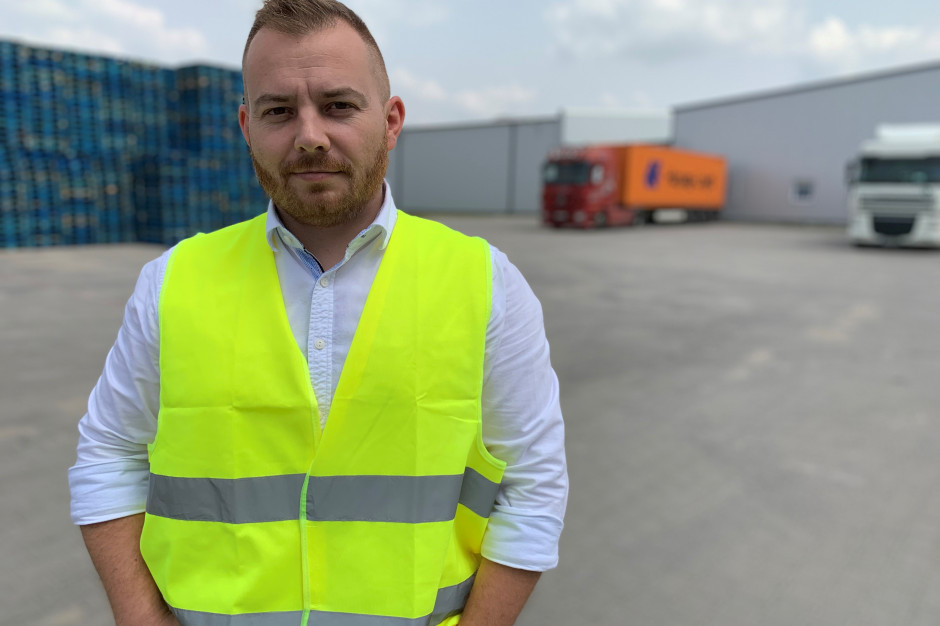 Konrad Stasiczak, szef Magazynów i Logistyki Morskiej w Krynicy Vitamin SA opowiada o wyzwaniach w transporcie Krynica Vitamin: Największą gimnastykę uprawiamy w transporcie morskim