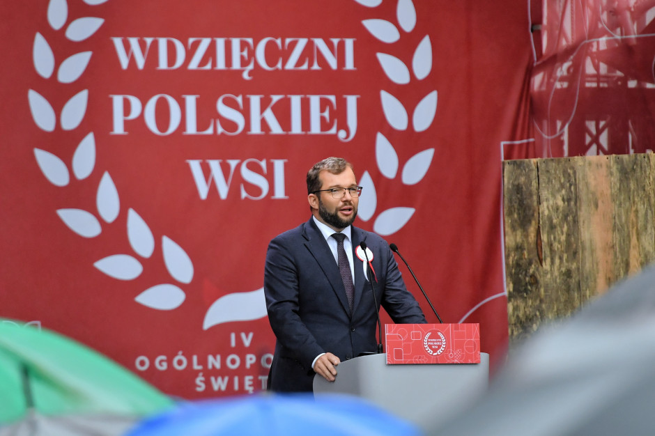 Lekarze weterynarii są rozczarowani postawą ministra Pudy. fot. PAP/Marcin Bielecki Lekarze weterynarii zarzucają Grzegorzowi Pudzie bierność