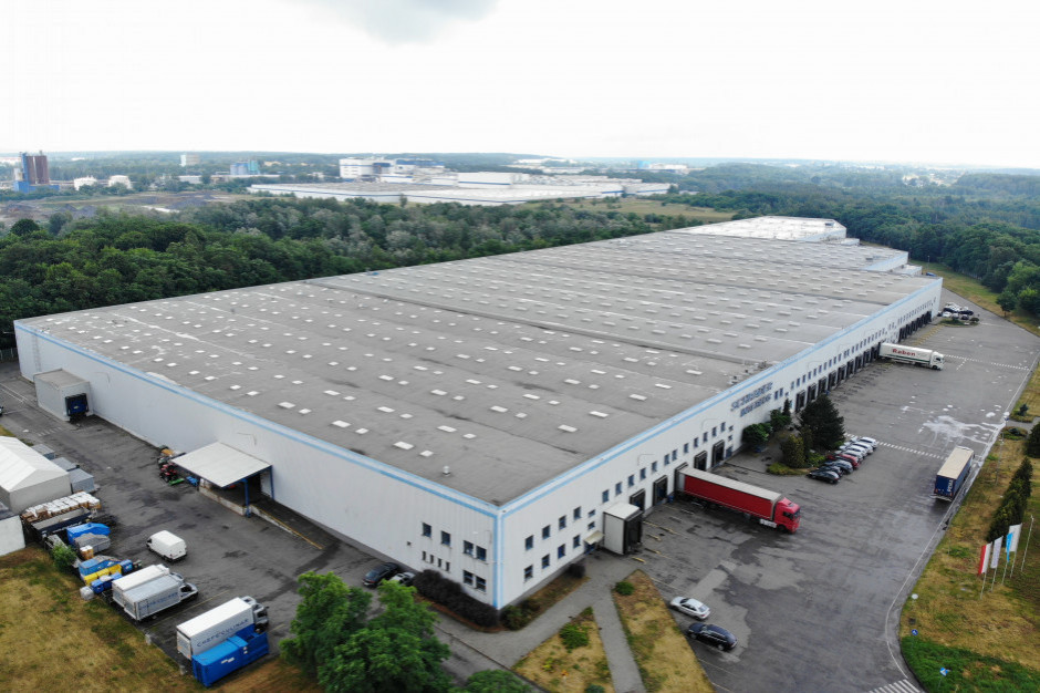 Obiekt z powierzchnią magazynową i serwisem w Poznaniu Elastyczna logistyka i powierzchnie produkcyjne dostępne w Poznaniu