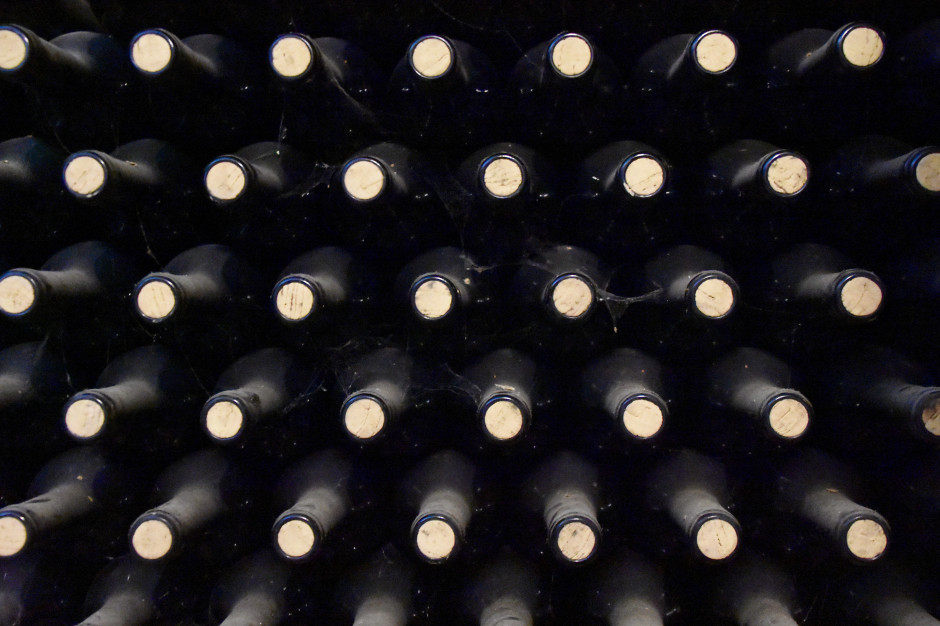 Zbiory winogron na wino w sezonie 2021/2022 będą znacznie mniejsze; fot. unsplash.com Copa i Cogeca: historycznie niska produkcja wina w sezonie 2021/2022