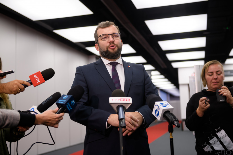 Grzegorz Puda, szef resortu rolnictwa spotkał się z rolnikami w Poznaniu/ fot. PAP/Jakub Kaczmarczyk Spotkanie ministra Pudy z rolnikami. Co z niego wyniknie?