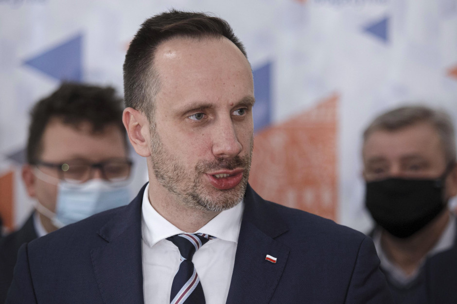 Janusz Kowalski przekonuje, że podwyżki cen paliw, energii i gazu to wina UE. fot. PAP/Aleksander Koźmiński Janusz Kowalski: Podwyżki cen paliw, energii i gazu to wina UE