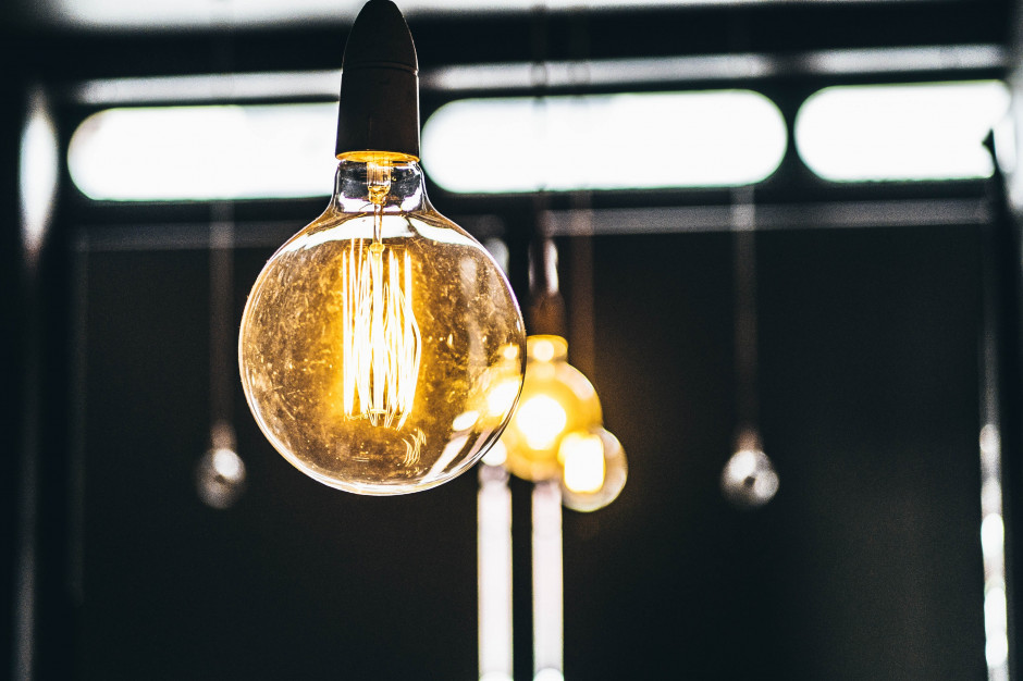 Zero VAT na energię w Czechach; fot. unsplash.com Czechy wprowadzają zero VAT na energię. Ma to pomóc gospodarstwom domowym