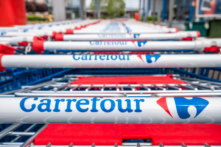 Pracownicy Carrefour we Francji otrzymają dodatkowe 200 euro; fot. shutterstock Carrefour wypłaci pracownikom dodatek inflacyjny