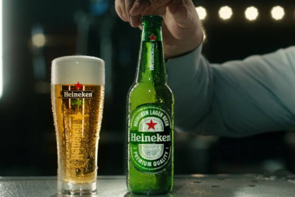Heineken w III kw. 2021 r. sprzedał o 5,1 proc. mniej piwa niż rok wcześniej fot. za theheinekencompany.com Słabe wyniki Heinekena przez COVID, pogodę i kłopoty z logistyką