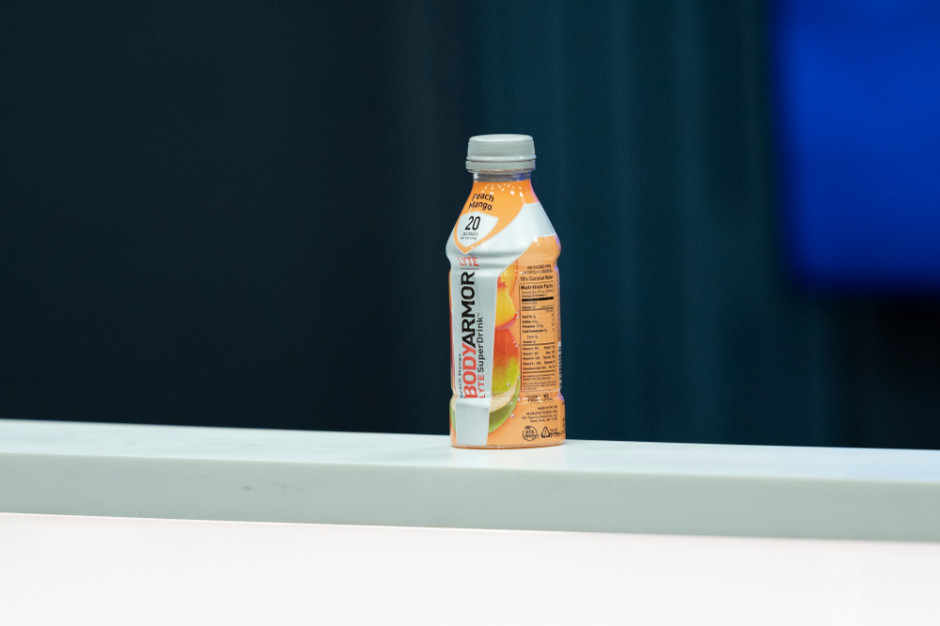 Coca-Cola przejmie BodyArmor; fot. shutterstock.com Coca-Cola przejmie rywala Gatorade - BodyArmor za 5,6 mld dol.