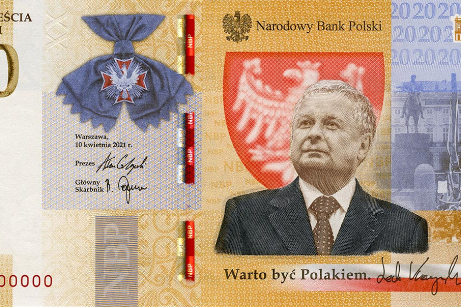 W ciągu pierwszych minut sprzedano wszystkie złote monety z wizerunkiem Lecha Kaczyńskiego w opolskim oddziale NBP. fot. NBP Banknot z Lechem Kaczyńskim rozchwytywany. Kolejki przed NBP w Opolu