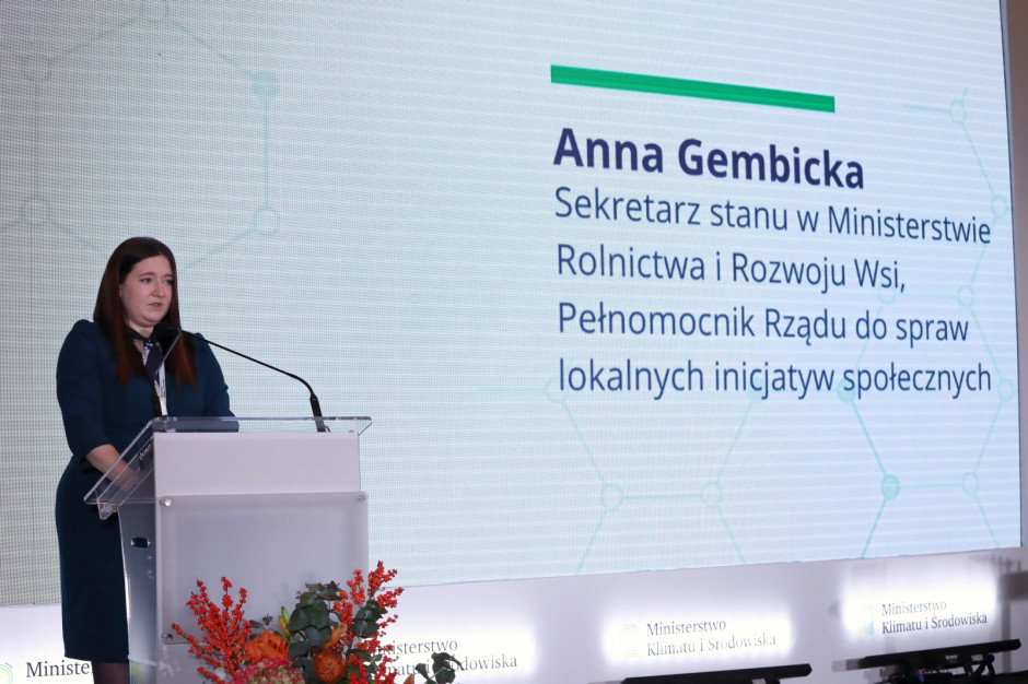 Wiceminister rolnictwa Anna Gembicka wskazała, że w trakcie dotychczasowych konsultacji do Planu Strategicznego dla Wspólnej Polityki Rolnej na lata 2023-2027 wpłynęło ok. 4,5 tys. uwag. fot. PAP/Wojciech Olkuśnik Plan strategiczny WPR. Zgłoszono 4500 uwag