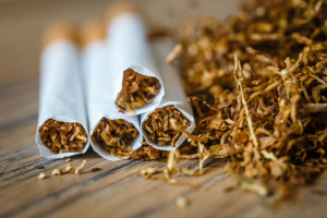 Blisko 20 kg tytoniu bez akcyzy na posesji w gminie Polanów