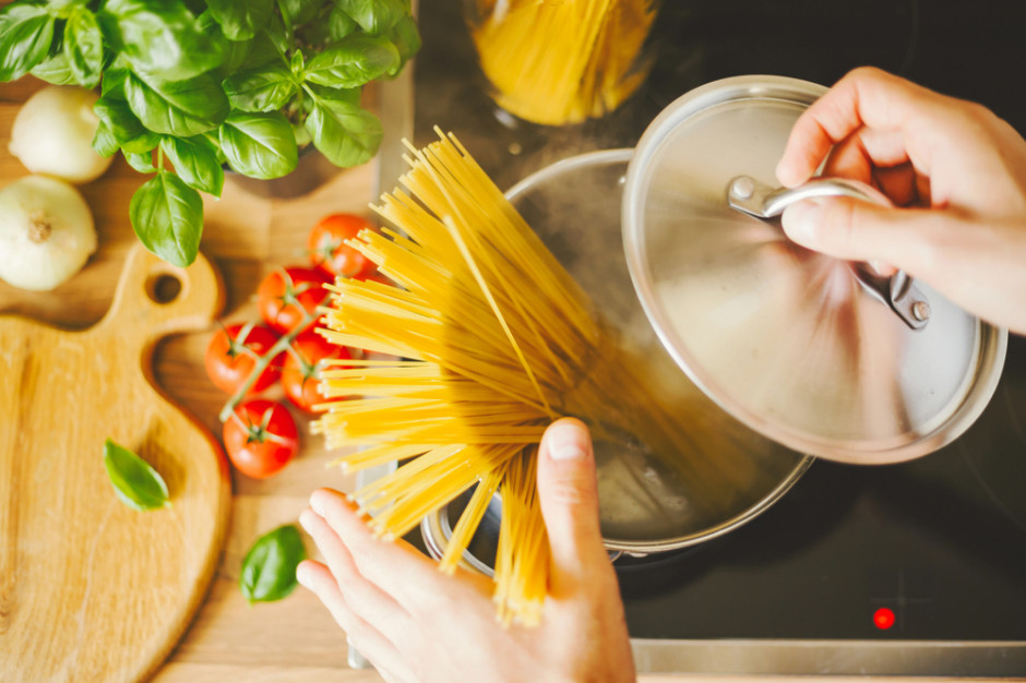 Jak gotować makaron? Włosi podają jedną cenną radę