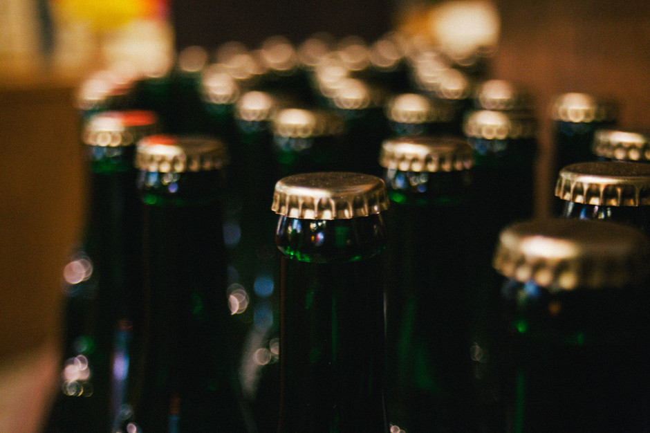 Szczegółowe etykiety na butelkach z alkoholem mogą zmniejszyć szkody zdrowotne