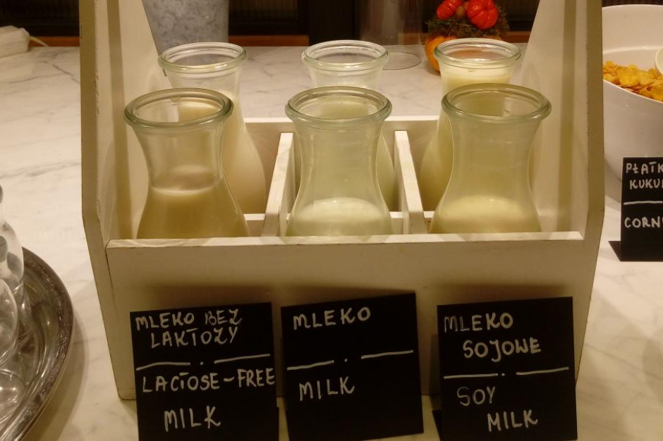 Mleko i napoje roślinne - co je różni?