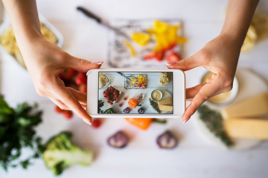 Usprawnienia cyfrowe w gastronomii. W którą stronę zmierza branża?
