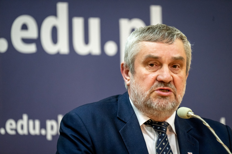 Zdaniem Jana Krzysztofa Ardanowskiego trzeba zadbać o edukację polskich rolników. / fot. PAP/Tytus Żmijewski Ardanowski: trzeba wspomóc rolników w realizacji procedur unijnych