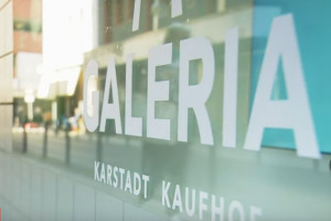 Sieć niemieckich domów towarowych Galeria Karstadt zamyka prawie połowę oddziałów