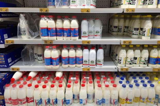 Sieci handlowe będą prześcigać się w obniżaniu cen mleka i nabiału?