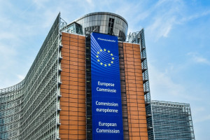 Komisja Europejska zatwierdziła program pomocy publicznej dla polskich rolników