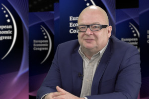 Bartosz Urbaniak invites you to EEC. "It's good that we will discuss this" (VIDEO)