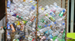 Nawet 25 km po zwrot 50 groszy. Kto naprawdę zapłaci za nowy system kaucyjny?
