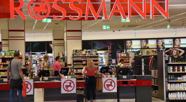 System kaucyjny: Rossmann wycofuje napoje, a dostawcy szukają alternatyw