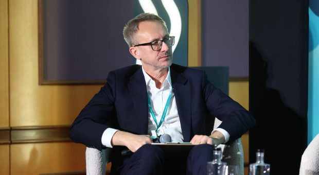 Sklep przyszłości działa w tle. Roboty, AI i niewidzialna automatyzacja handlu