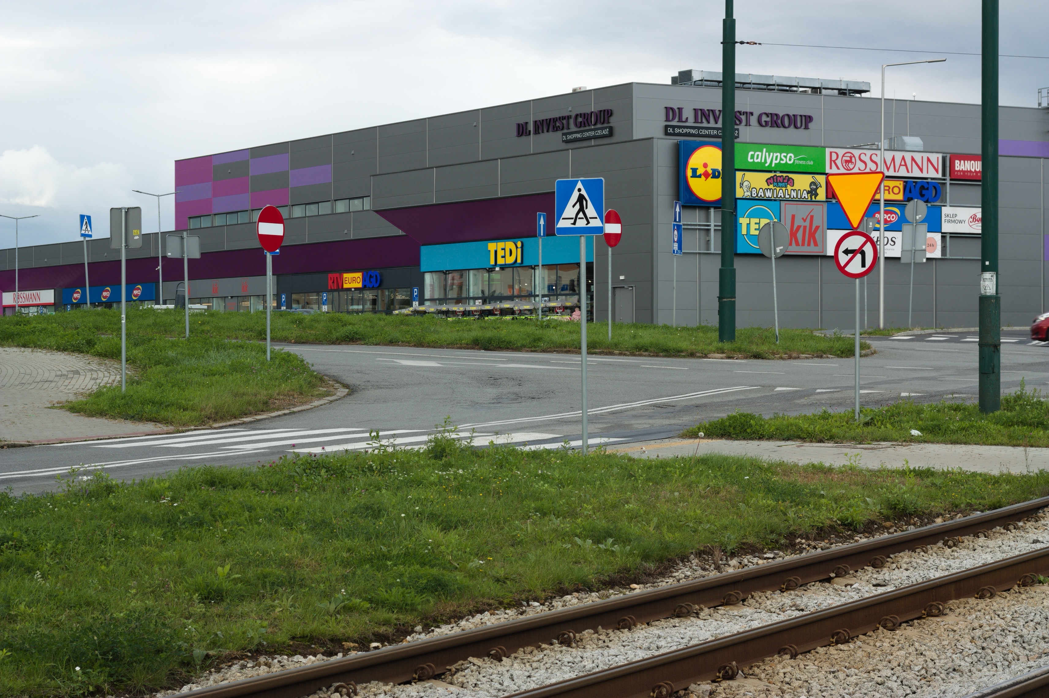 Dlaczego Polacy jeżdżą dziś do RPA? Fenomen parków handlowych