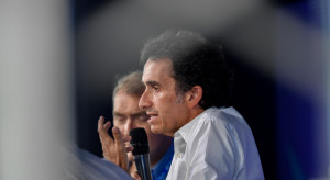 Spór o 250 etatów. "Solidarność" oskarża, Carrefour odpiera zarzuty