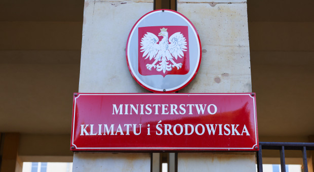 Prezesowi operatora kaucyjnego grozi 15 lat więzienia. Ministerstwo Klimatu odpowiada