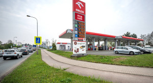 System kaucyjny i Orlen. Czy stacje paliw przyjmują butelki i oddają kaucję?