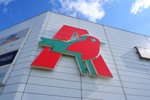 Duże pieniądze w Auchan. Sieć ujawniła najnowsze wyniki