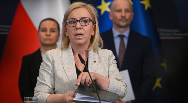 Podatek od kaucji za butelki i puszki. Jest stanowisko MKiŚ