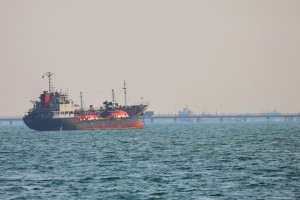 Cieśnina Ormuz pozostanie zamknięta? Iran stawia warunki