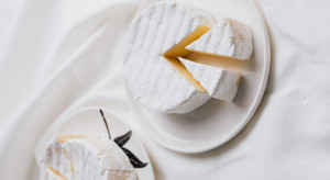 Produkty z mleka koziego zyskują w Polsce. Wzrost hamują cena i specyficzny smak