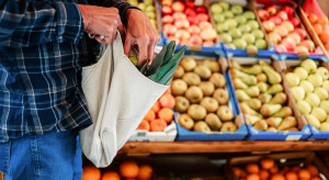 Inflacja w Polsce już nie odstaje od UE. Pomogły dyskonty, paliwa i tani import z Chin