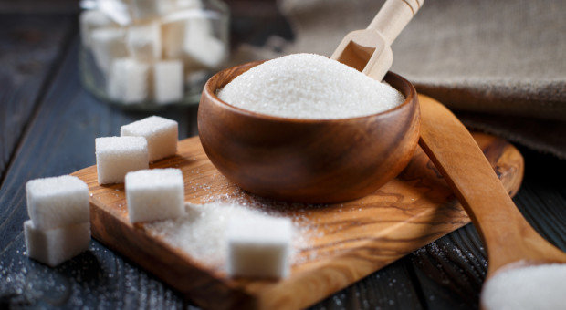99 gr za kilogram cukru. Import z Ukrainy i nadwyżka obniżyły ceny