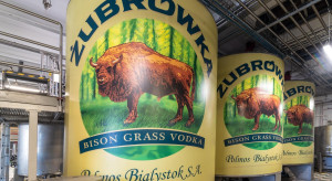 Spór na rynku alkoholi. Sąd zakazał sprzedaży i reklamowania produktu