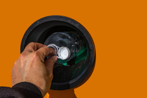 System kaucyjny do poprawki. Do ministerstwa klimatu płyną interpelacje