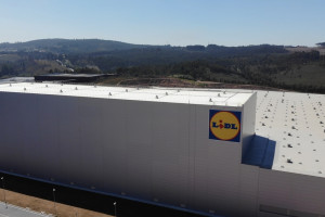 Lidl otworzył magazyn wielkości 36 sklepów. Wydał 165 mln euro